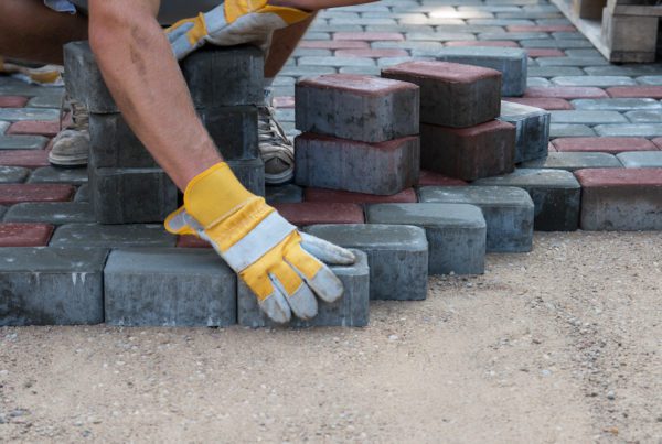 Blog-Cobblestone-and-Paver-Walkways